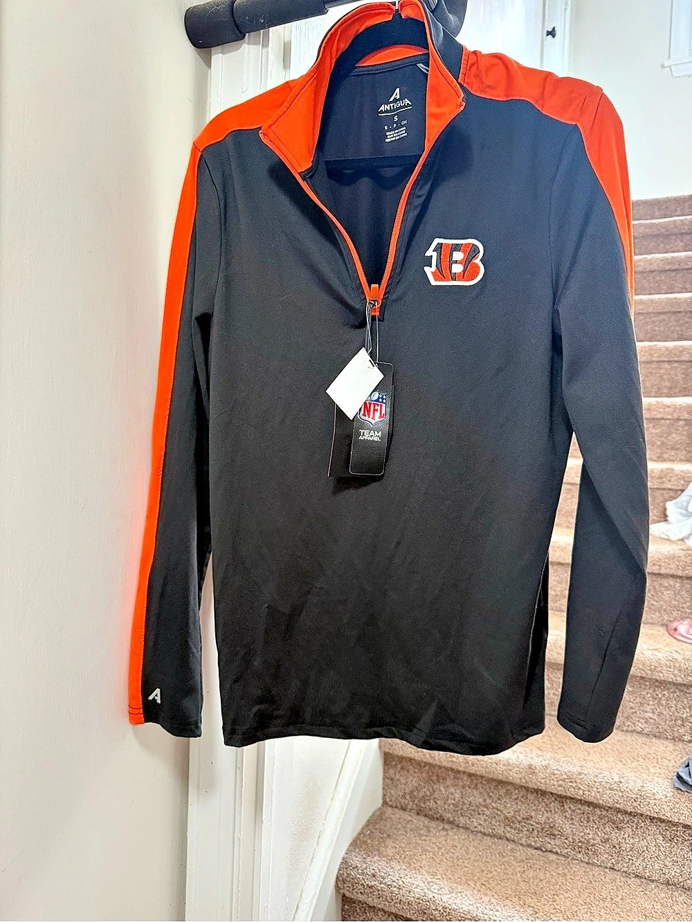 Antigua Cincinnati Bengals Antigua Action Half-Zip Pullover Action Half-Zip